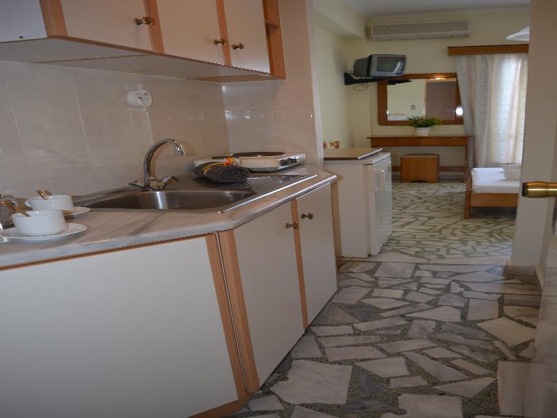 Montes Apartments & Studios Αλυκανάς Εξωτερικό φωτογραφία
