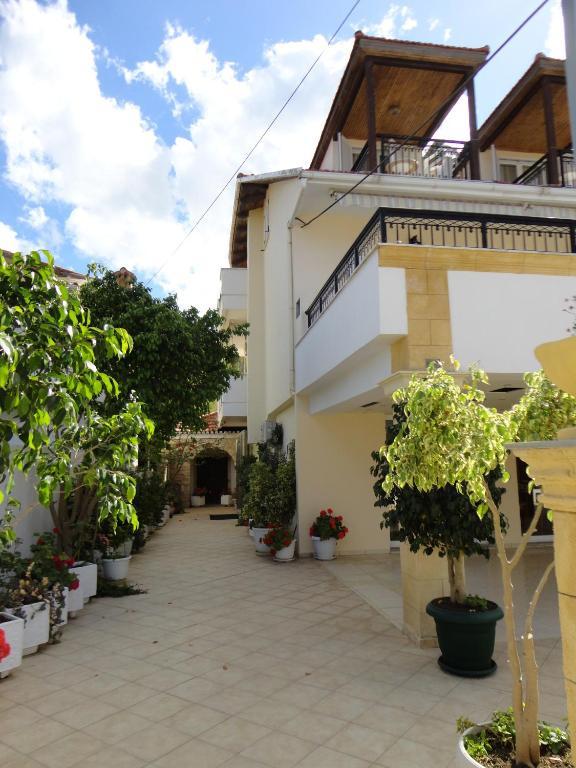 Montes Apartments & Studios Αλυκανάς Εξωτερικό φωτογραφία